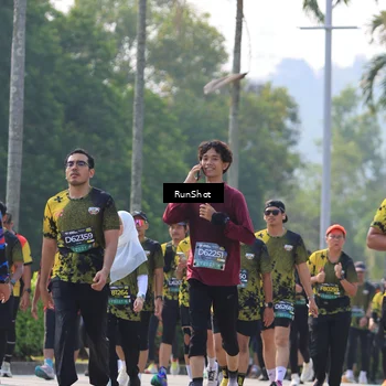 Runner Photo 7012396