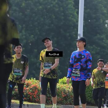 Runner Photo 7012398