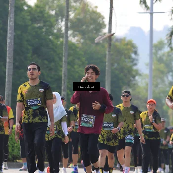 Runner Photo 7012400