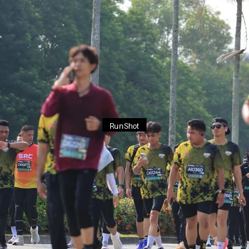 Runner Photo 7012405