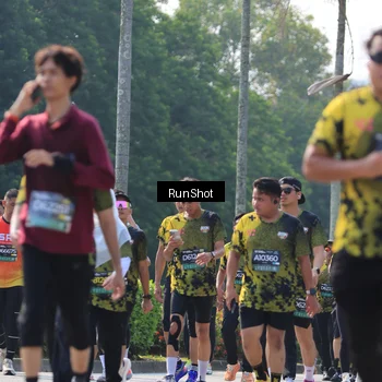 Runner Photo 7012412