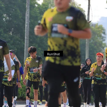 Runner Photo 7012414