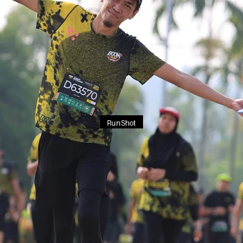 Runner Photo 7012423