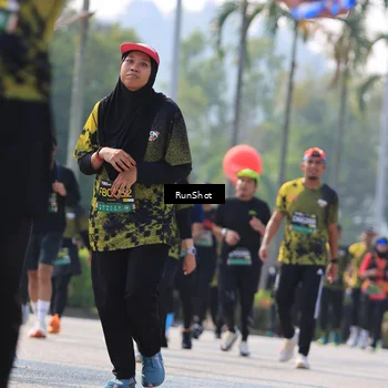 Runner Photo 7012469