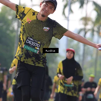 Runner Photo 7012472