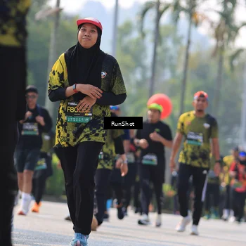 Runner Photo 7012474