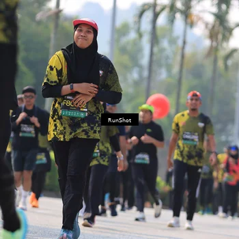 Runner Photo 7012475