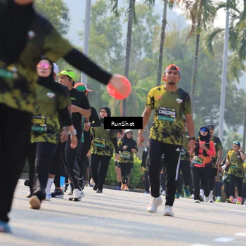 Runner Photo 7012488
