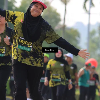 Runner Photo 7012494