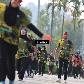 Runner Photo 7012507