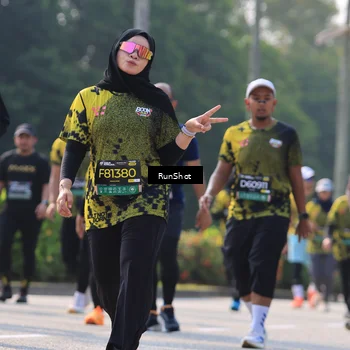 Runner Photo 7012554
