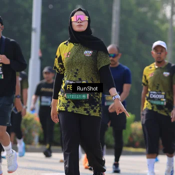 Runner Photo 7012574