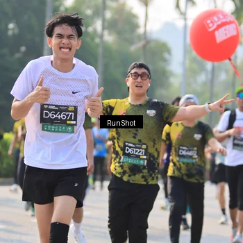 Runner Photo 7012602