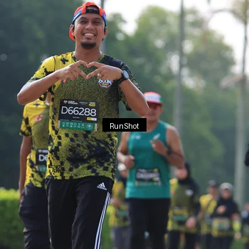 Runner Photo 7012634