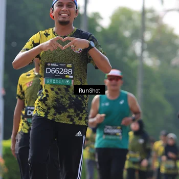 Runner Photo 7012636