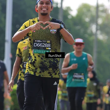 Runner Photo 7012646