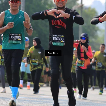 Runner Photo 7012668