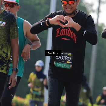 Runner Photo 7012697