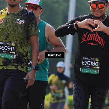 Runner Photo 7012701