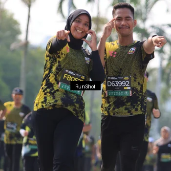 Runner Photo 7012740