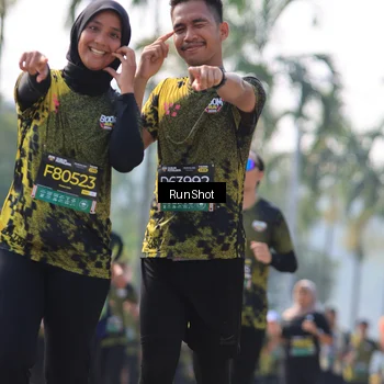 Runner Photo 7012741