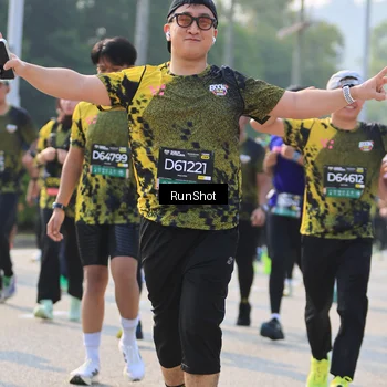 Runner Photo 7012845