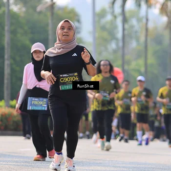 Runner Photo 7012858
