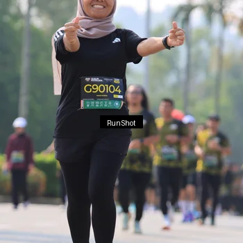 Runner Photo 7012863