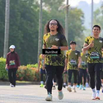 Runner Photo 7012914