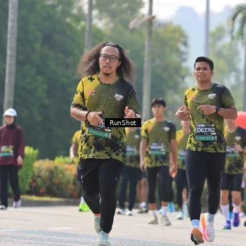 Runner Photo 7012955