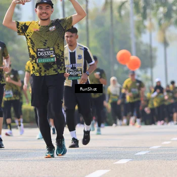 Runner Photo 7013013