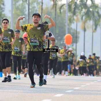 Runner Photo 7013018