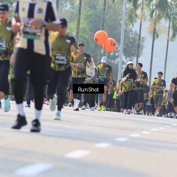 Runner Photo 7013049