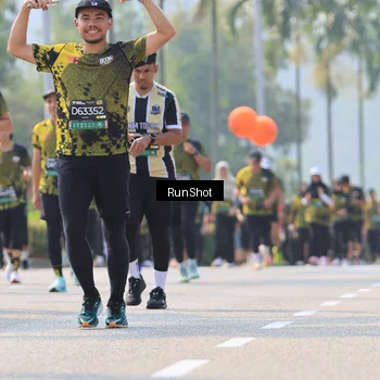 Runner Photo 7013057