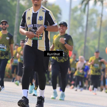 Runner Photo 7013080