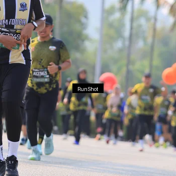 Runner Photo 7013096