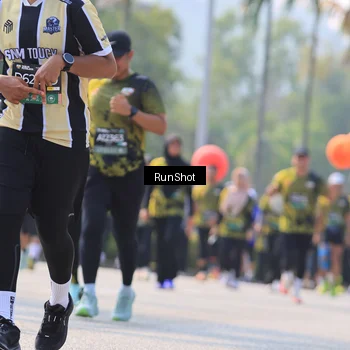 Runner Photo 7013098