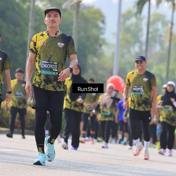 Runner Photo 7013133