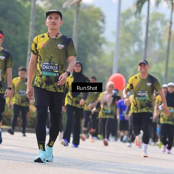 Runner Photo 7013134
