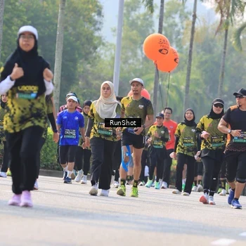 Runner Photo 7013243