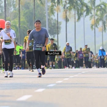 Runner Photo 7013306