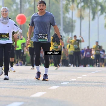 Runner Photo 7013336