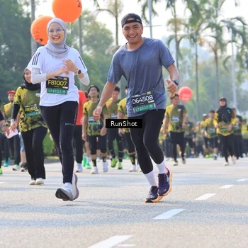 Runner Photo 7013403