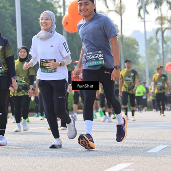 Runner Photo 7013417