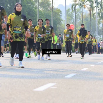 Runner Photo 7013460