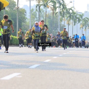 Runner Photo 7013487