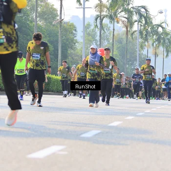 Runner Photo 7013493