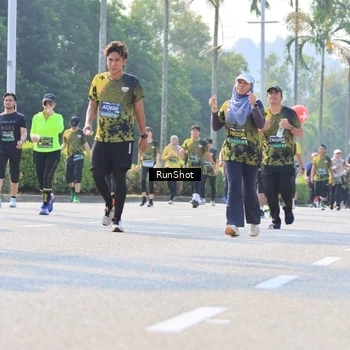 Runner Photo 7013530