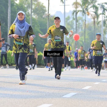 Runner Photo 7013542