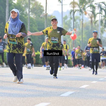 Runner Photo 7013543
